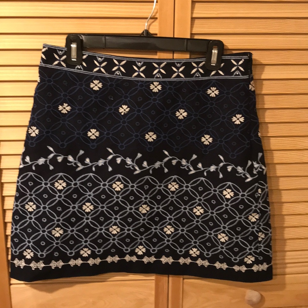 Navy patterned skirt